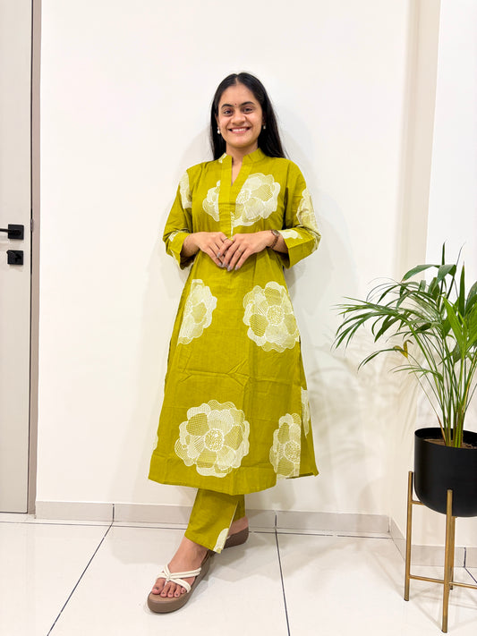 Blooming Basil Jaipuri Printed Cotton Blend Co-Ord Set